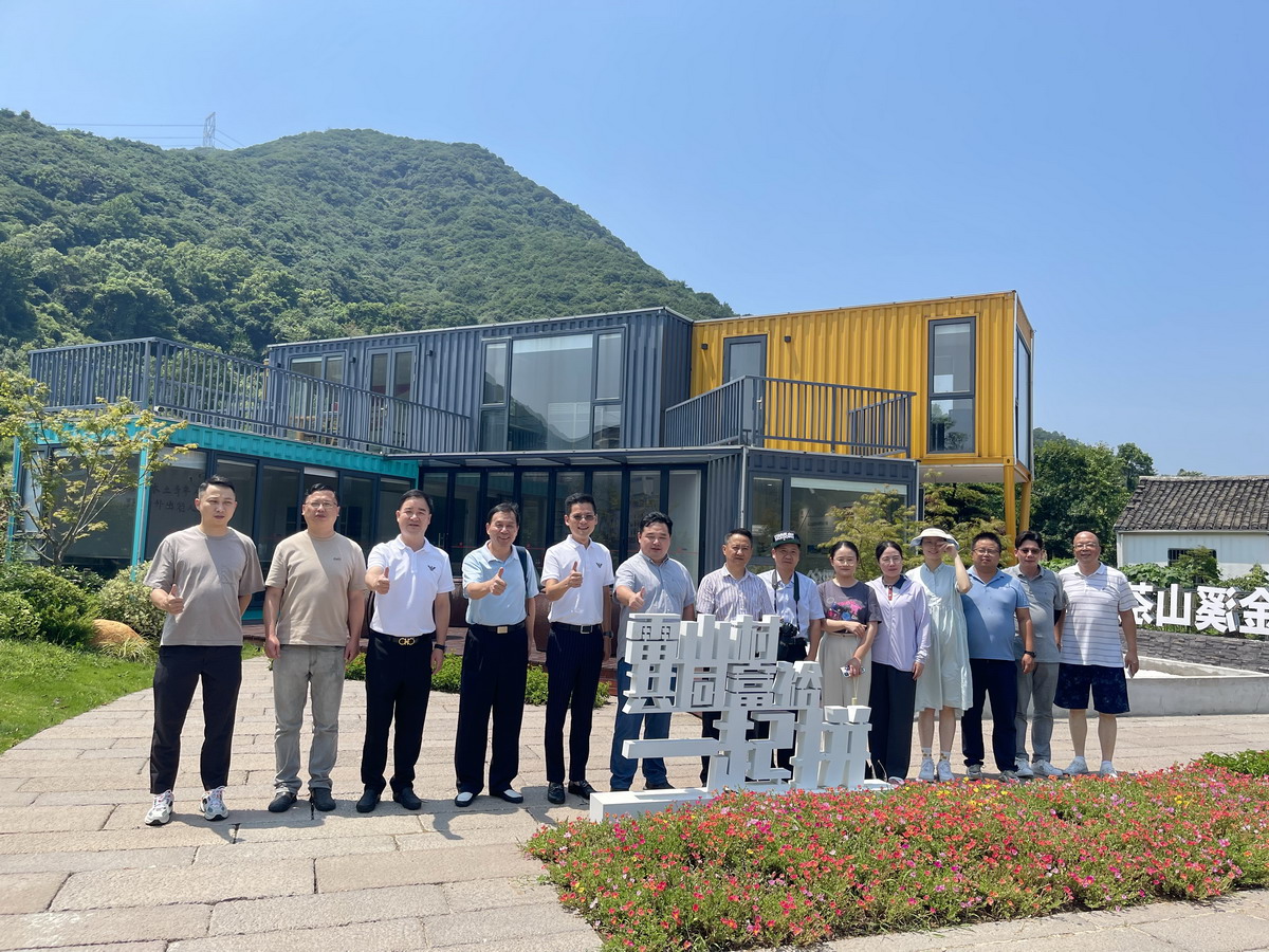 衢州市江山市新塘边镇党政考察团领导一行莅临我公司调研考察